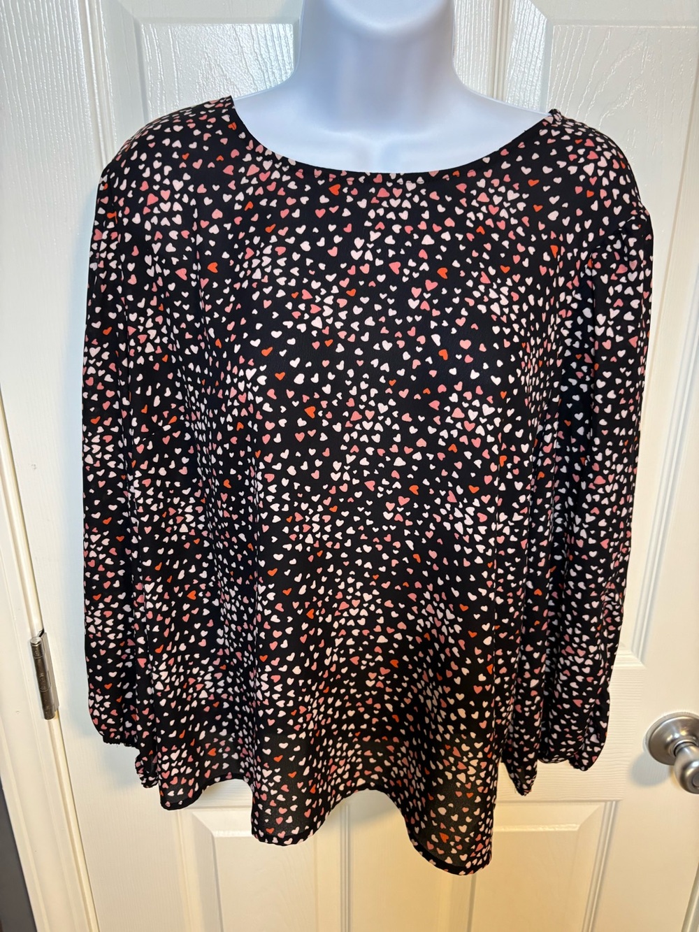 Apt. 9 black blouse with white, pink & red heart print, size PXL